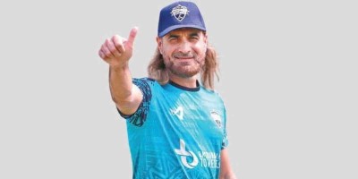 পঁয়তাল্লিশেও বুড়ো নন তাহির