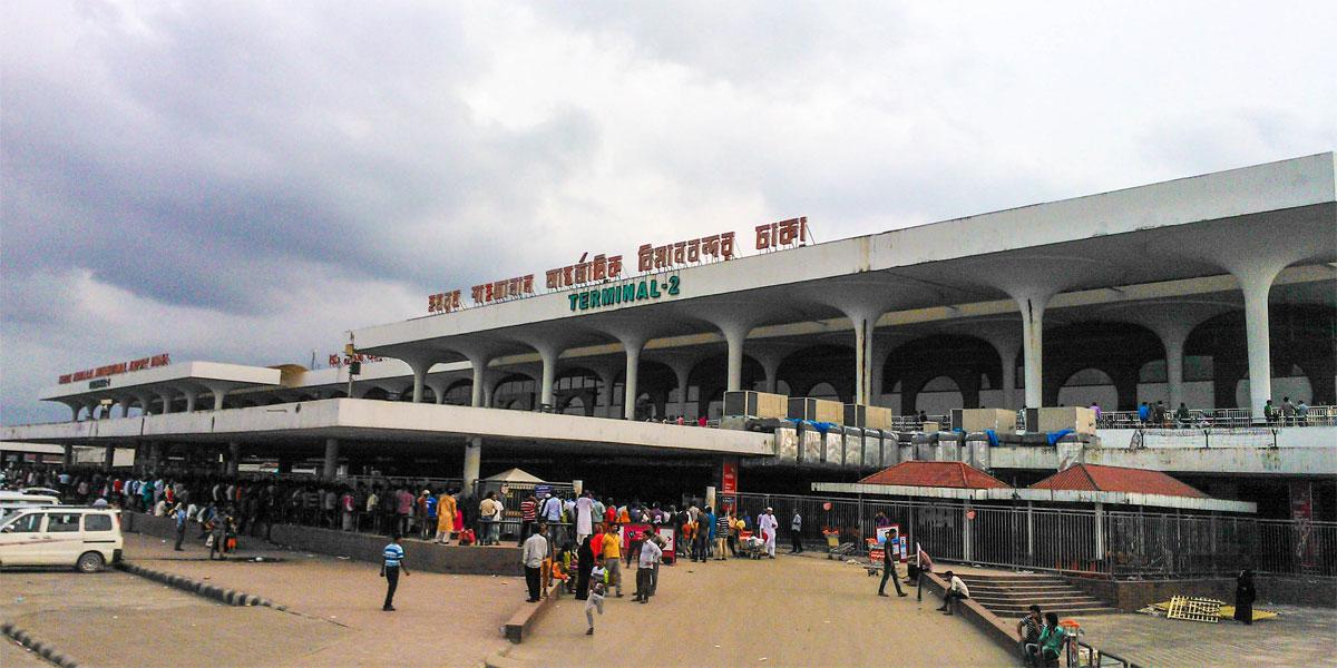 বিমানের উইন্ডশিল্ডে ফাটল, শাহজালালে জরুরি অবতরণ