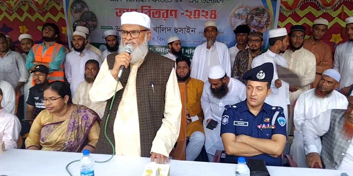 দুর্যোগ-দুর্দিনে অন্তর্বর্তী সরকার জনগণের পাশে আছে: ধর্ম উপদেষ্টা