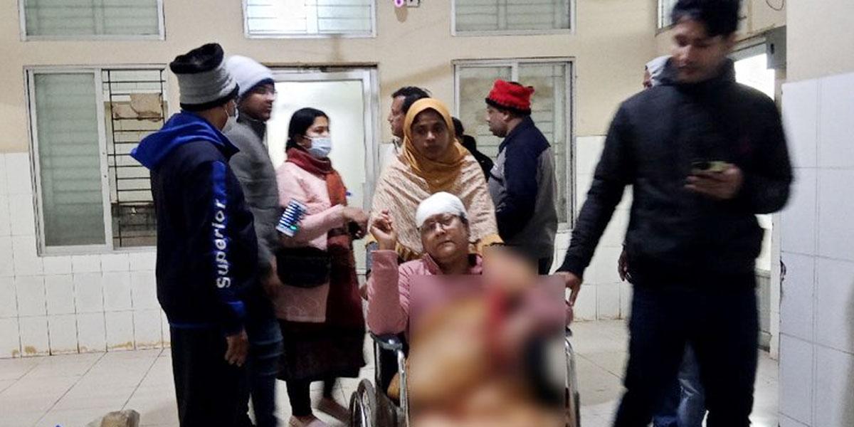 মধুখালীতে সাংবাদিকের মা-বাবাসহ ৩ জনকে কুপিয়ে জখম