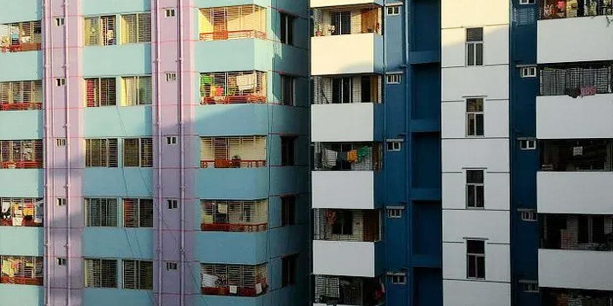 ঈদের আনন্দে দুশ্চিন্তা ঢাকার বাসা