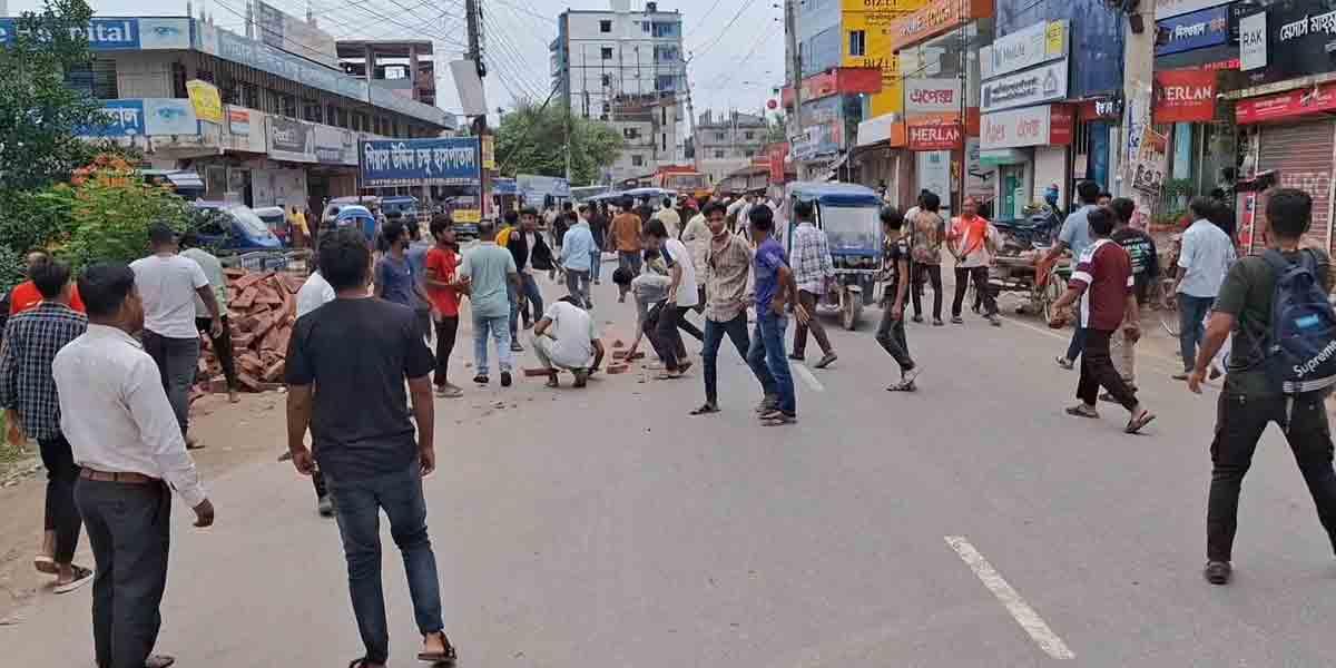 শরীয়তপুরে ছাত্রদলের কমিটি ঘোষণাকে কেন্দ্র করে দু’গ্রুপে সংঘর্ষ, আহত ৫