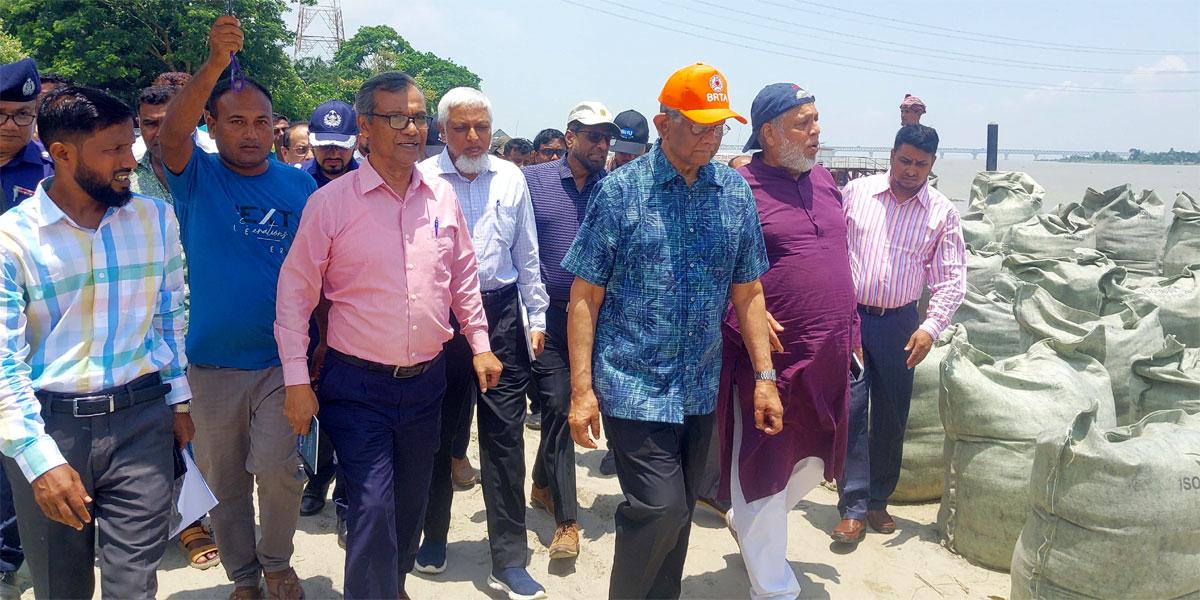 পদ্মা সেতু এলাকায় অবৈধ ড্রেজার বন্ধে পদক্ষেপ নেওয়া হবে: সেতু উপদেষ্টা