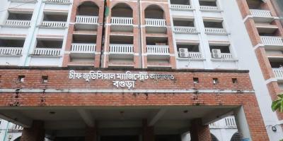 বগুড়ায় আদালত থেকে আসামি পালানোর ঘটনায় ৬ পুলিশ প্রত্যাহার
