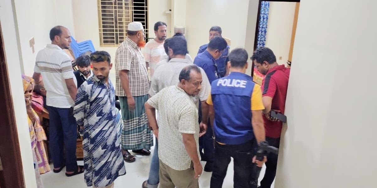 লক্ষ্মীপুরে মা-মেয়েকে গলাকেটে হত্যা, স্বর্ণালংকার লুট