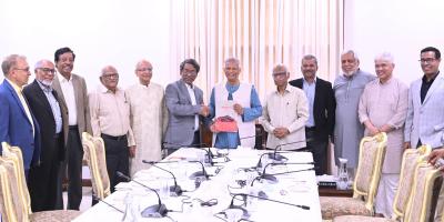 জুলাই সনদ বাস্তবায়নের সুপারিশ হস্তান্তর করল ঐকমত্য কমিশন
