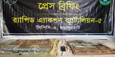 জয়পুরহাটে নিষিদ্ধ ভারতীয় ইনজেকশনসহ ২ নারী গ্রেপ্তার