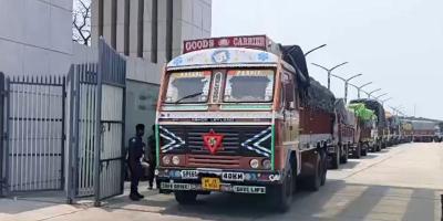 বেনাপোল দিয়ে ১৩৫২৮ মেট্রিকটন চাল আমদানি, তবু প্রভাব নেই বাজারে