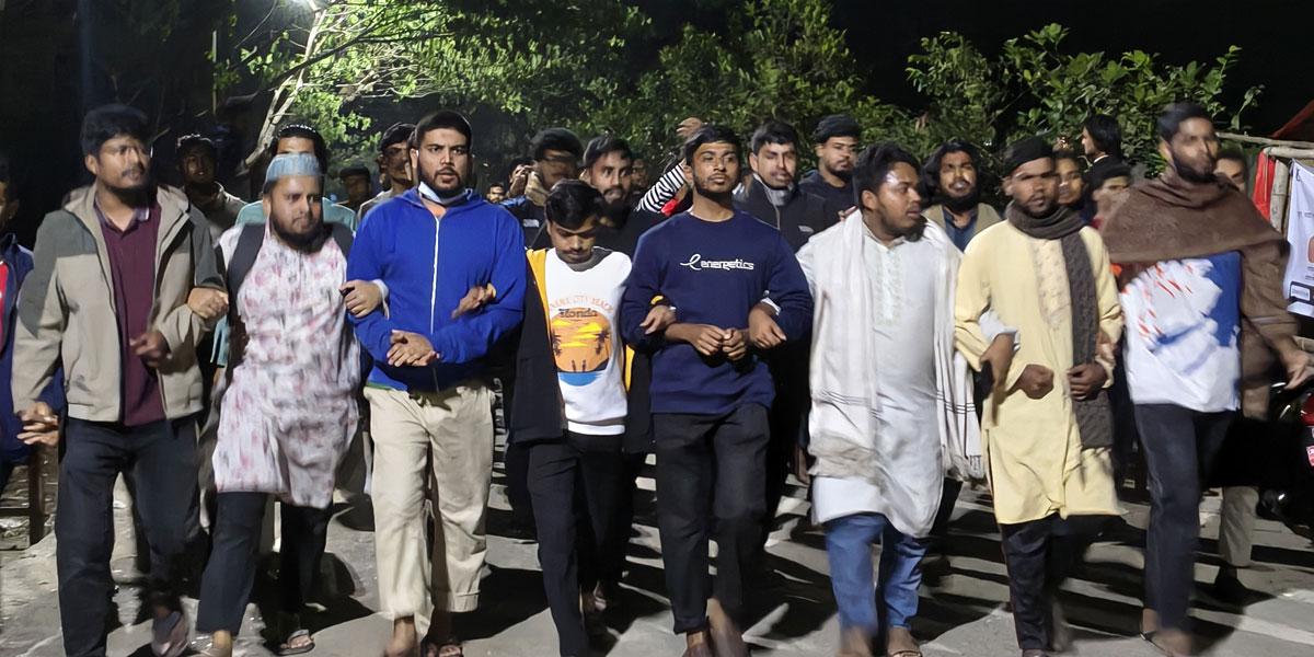 হাদীর ওপর হামলার ঘটনায় নোবিপ্রবিতে বিক্ষোভ