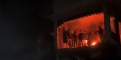 হাদির মৃত্যুতে ধানমন্ডি ৩২ নম্বরে আবার অগ্নিসংযোগ