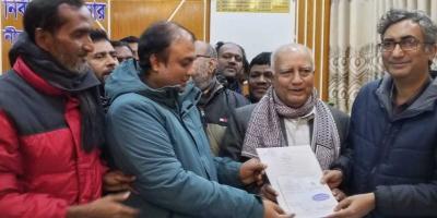 নীলফামারী সদর–২ আসন: ইঞ্জিনিয়ার  তুহিনের মনোনয়নপত্র সংগ্রহ