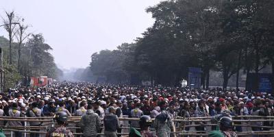 খালেদা জিয়ার জানাজা: জনসমুদ্র মানিক মিয়া অ্যাভিনিউ