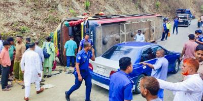 রাঙামাটিতে বাস উল্টে আহত ২০