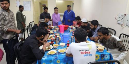 শাবিপ্রবিতে ঈদে পরিবার থেকে দূরে থাকা শিক্ষার্থীদের জন্য প্রীতিভোজ