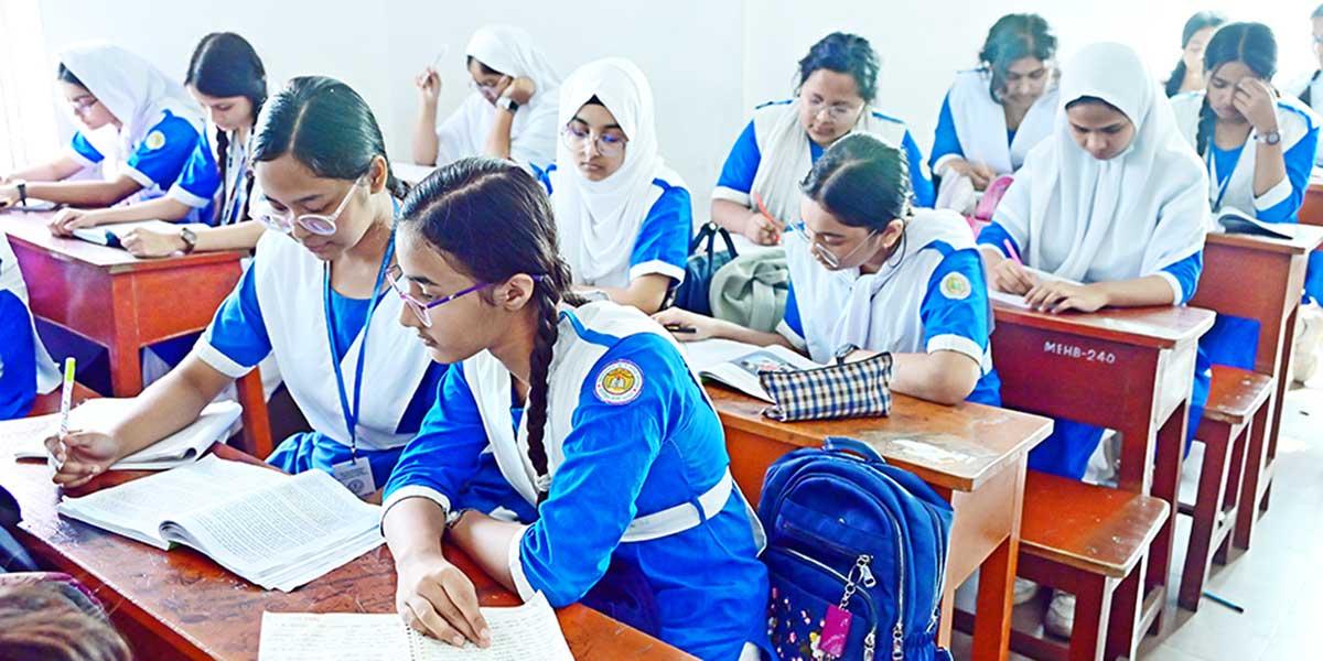 সিরাজউদ্দৌলা নাটকের ৩টি অনুধাবনমূলক প্রশ্ন ও উত্তর, ৭ম পর্ব, এইচএসসির বাংলা ১ম পত্র