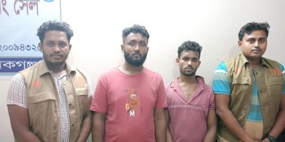 মানিকগঞ্জে মাদকসহ গ্রেপ্তার ২