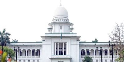 সকালে সাজা, দুপুরে জামিন, সন্ধ্যায় রায় স্থগিত
