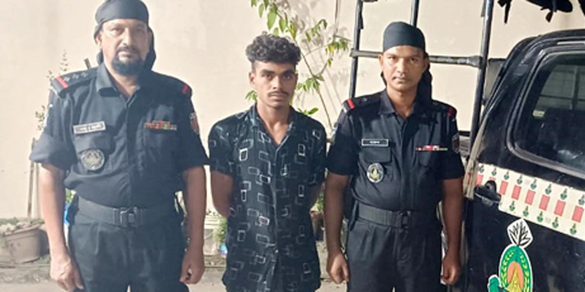 ৩ বছর পর ধর্ষণ মামলার আসামি গ্রেপ্তার