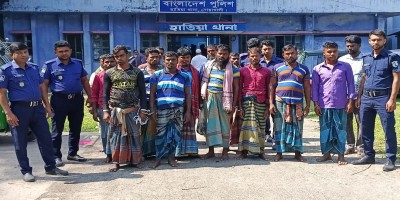 নোয়াখালীতে ১৪ জেলে কারাগারে, জাল-নৌকা জব্দ