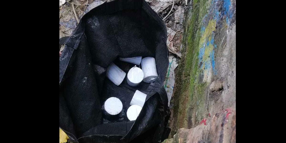 চট্টগ্রামে গাড়ি ভাঙচুরের সময় আটক ১৪, ককটেল উদ্ধার