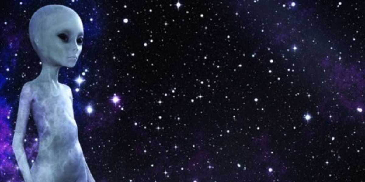 হাসনাত আমজাদ এর 'এলিয়েন'