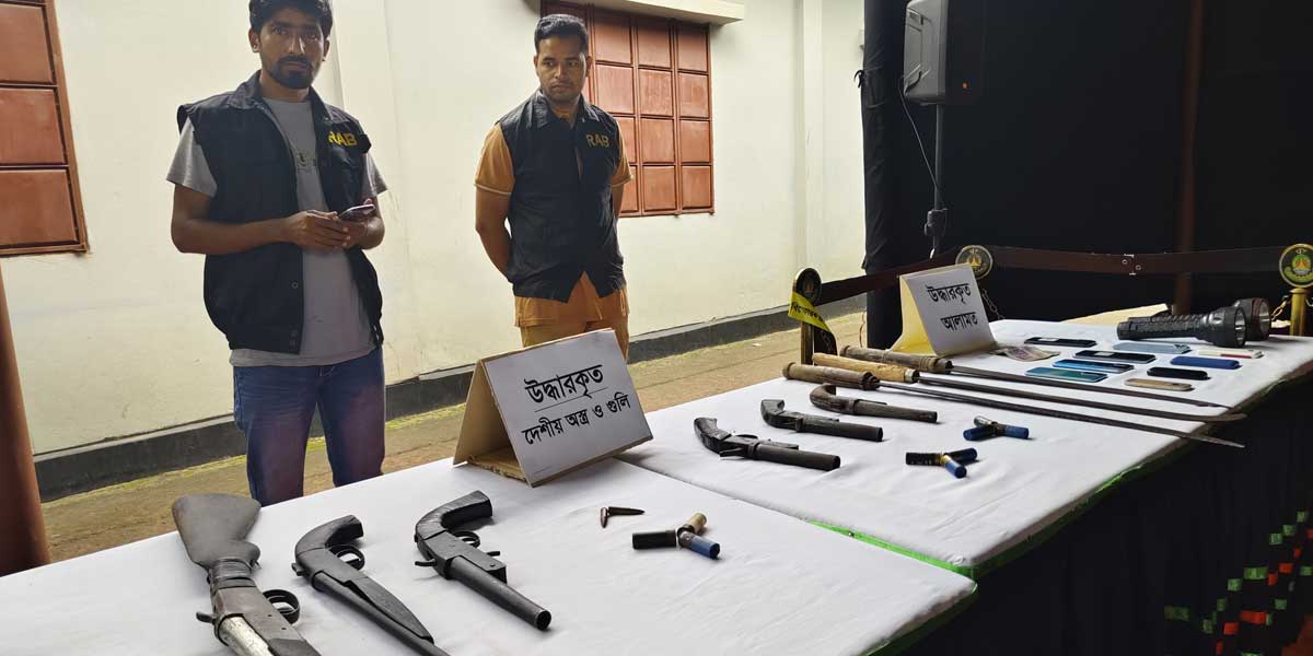 কক্সবাজারে আরসার শীর্ষ তিন কমান্ডারসহ গ্রেপ্তার ১০