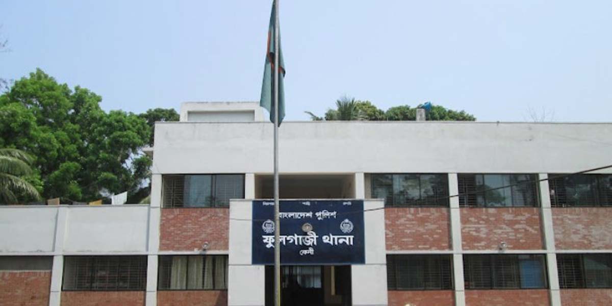 ফেনীতে পিকআপ চাপায় শিশুসহ নিহত ২