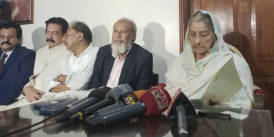 নির্বাচনে যাচ্ছেন না রওশন এরশাদ মহাসংকটে জাপা