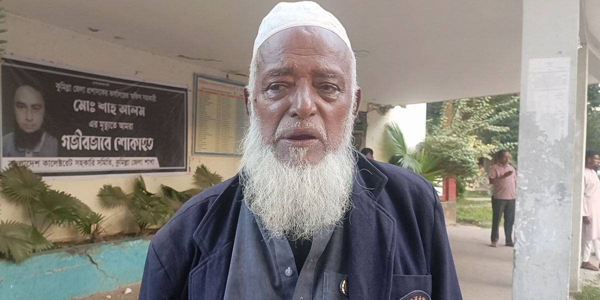 দেশের সব সংসদ নির্বাচনেই প্রার্থী হয়েছেন ‘খুমিনি হুজুর’