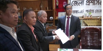 নির্বাচন থেকে সরে দাঁড়ালেন ঊষাতন তালুকদার