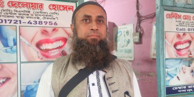 হেঁটে মক্কা যাচ্ছেন স্কুলশিক্ষক জামিল
