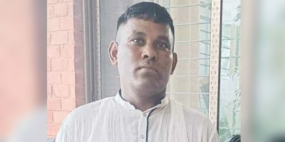 কুমিল্লায় আওয়ামী লীগ নেতাকে গলাকেটে হত্যা