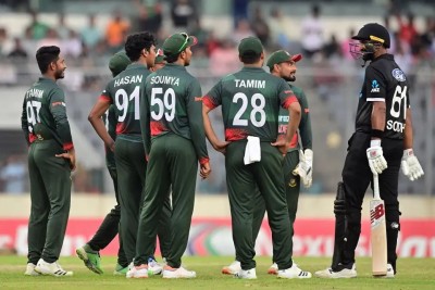 বাংলাদেশকে ৯৯ রানের ক্ষুদ্র লক্ষ্য দিল নিউজিল্যান্ড