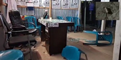 নৌকার ক্যাম্পে স্বতন্ত্র সমর্থকদের গুলি-হামলা