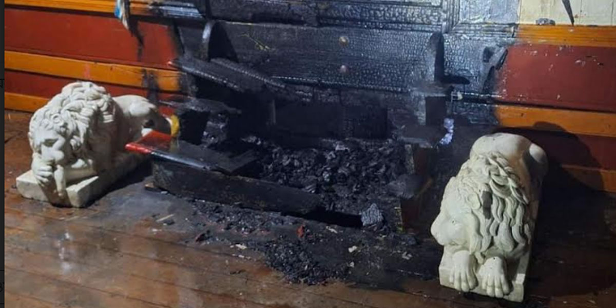 রামুর বৌদ্ধ বিহারে আগুন দিলো দুর্বৃত্তরা