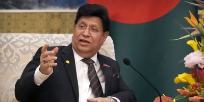 ভারতের ভয় নেই, বাংলাদেশ চীনের দিকে ঝুঁকবে না : মোমেন