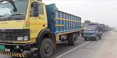 বঙ্গবন্ধু সেতু‌ মহাসড়কে ১৩ কিলোমিটার যানজট