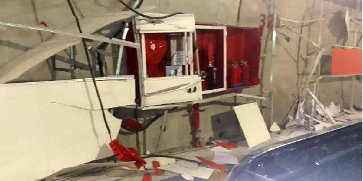 বঙ্গবন্ধু টানেলে ট্রাকের ধাক্কায় ফায়ারবাক্স ক্ষতিগ্রস্ত