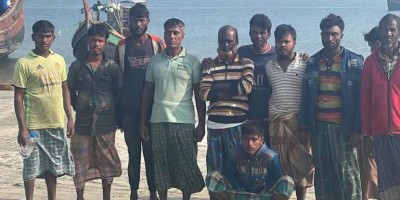 বাড়ি ফিরলেন সাগরে নিখোঁজ সেই ১৫ জেলে