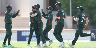 ভারতের বিপক্ষে টস জিতে বোলিংয়ে বাংলাদেশ