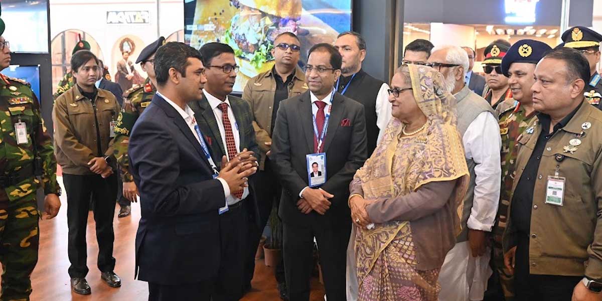 বাণিজ্য মেলায় ভিসতার প্যাভিলিয়নে প্রধানমন্ত্রী