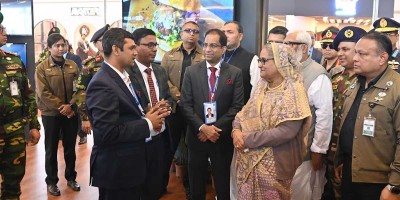 বাণিজ্য মেলায় ভিসতার প্যাভিলিয়নে প্রধানমন্ত্রী