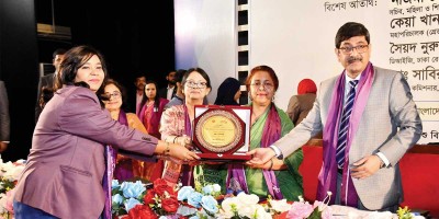 ঢাকা বিভাগীয় পর্যায়ে ৫ নারী পেলেন জয়িতা সম্মাননা