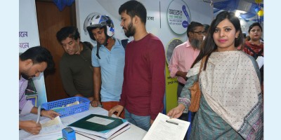 শেষ মুহূর্তে আয়কর রিটার্ন জমার হিড়িক
