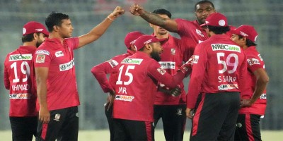 ঢাকার বিদায়, লড়াইয়ে ফিরল বরিশাল