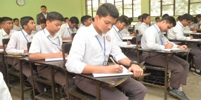 উত্তরে অর্থনীতিবিদের নাম, সূত্র, সাল সঠিকভাবে লিখবে