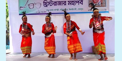 ক্ষুদ্র নৃগোষ্ঠী ভুলছে নিজস্ব ভাষা-সংস্কৃতি
