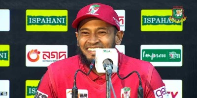 তামিমের উদযাপনের হাইলাইটস দেখবেন মুশফিক