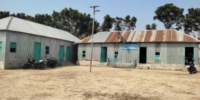 ব্ল্যাকবোর্ডে এঁকে শহিদ দিবস পালন