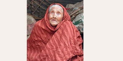 বৃদ্ধার ভাতার টাকা সাবেক ইউপি সদস্যের মোবাইলে!